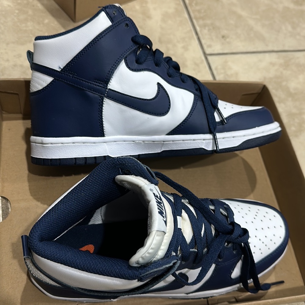 NIKE MIDNIGHT NAVY DUNKS - Picture 6 of 6